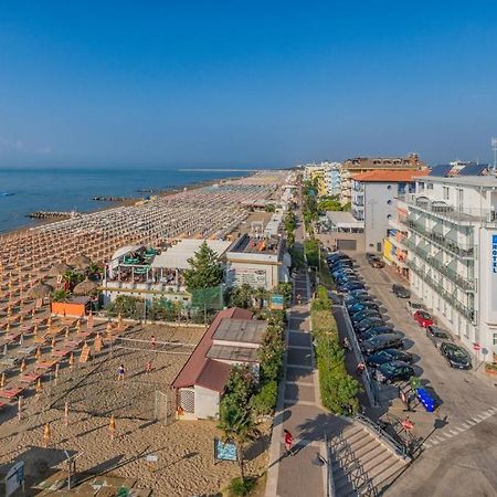 Hotel Austria Caorle Exteriér fotografie