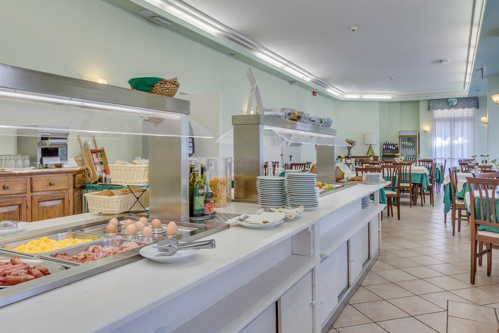 Hotel Austria Caorle Exteriér fotografie