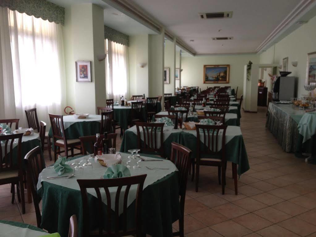 Hotel Austria Caorle Exteriér fotografie
